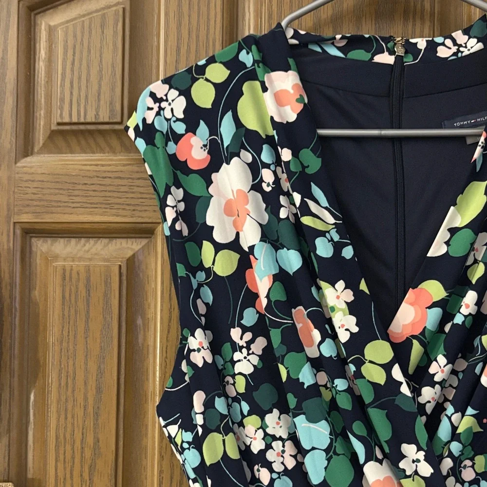 Tommy Hilfiger Sleeveless WaterColor Floral Midi Dress W/ Waist Tie - Picture 4 of 8